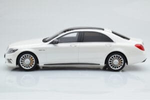 Mercedes AMG S65 W222 Bel GT Spirit 1:18 B66960371 Smola – slika 3 od 8