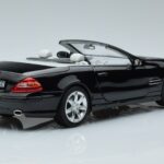 Mercedes SL500 R230 Črn Norev 1:18 183840 Kovina - image 3 of 8