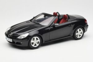 Mercedes SLK R171 Obsidian Črn Metallic Minichamps 1:18