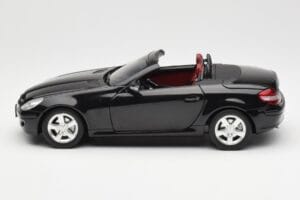 Mercedes SLK R171 Obsidian Črn Metallic Minichamps 1:18 B66962319 Kovina – slika 5 od 9