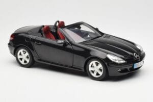 Mercedes SLK R171 Obsidian Črn Metallic Minichamps 1:18 B66962319 Kovina – slika 7 od 9