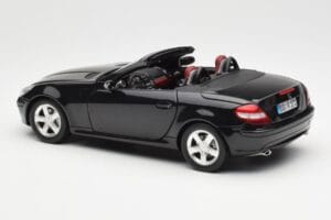 Mercedes SLK R171 Obsidian Črn Metallic Minichamps 1:18 B66962319 Kovina – slika 8 od 9
