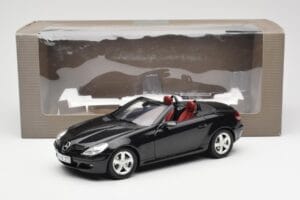 Mercedes SLK R171 Obsidian Črn Metallic Minichamps 1:18 B66962319 Kovina – slika 9 od 9