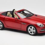 Mercedes SLK R172 Designo Zircon Rdeč Minichamps 1:18 - image 6 of 8