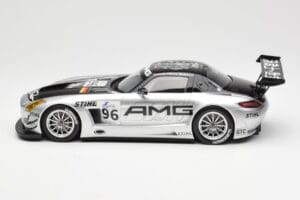 Mercedes SLS AMG GT3 #96 M. Hakkinen AMG Customer Sports 6 Hours of Zhuhai ILMC 2011 Minichamps 1:18 B66960197 Kovina – slika 3 od 6