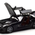 Mercedes SLS AMG Obsidian Črna Metalik Minichamps 1:18 - image 2 of 7