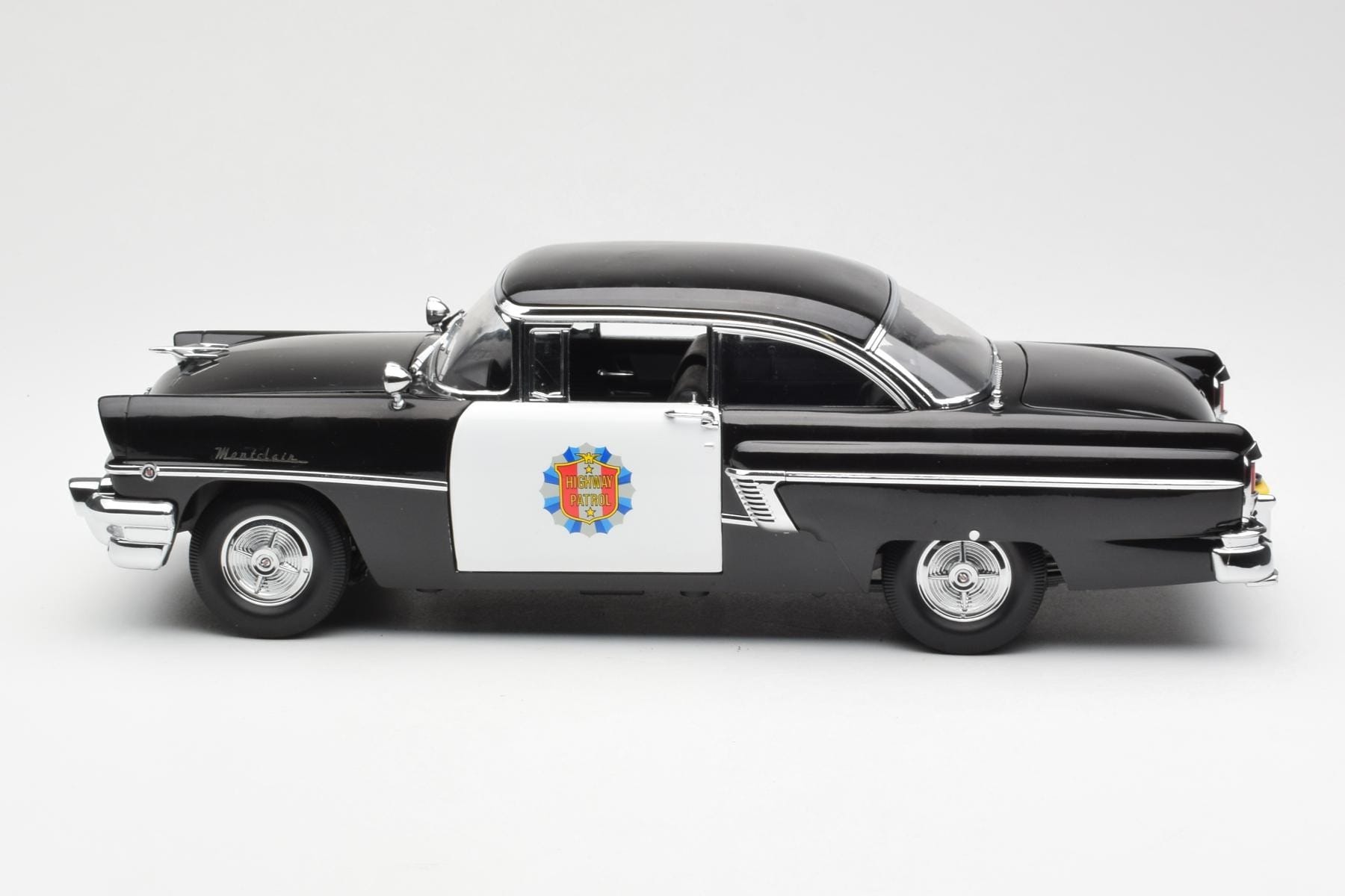 Mercury Montclair Hardtop Policijsko Vozilo Sun Star 1:18 5146 Kovina – slika 4 od 7