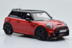 Mini Cooper S JCW F56 Rdeč Otto 1:18 OT984 Smola – slika 4 od 6