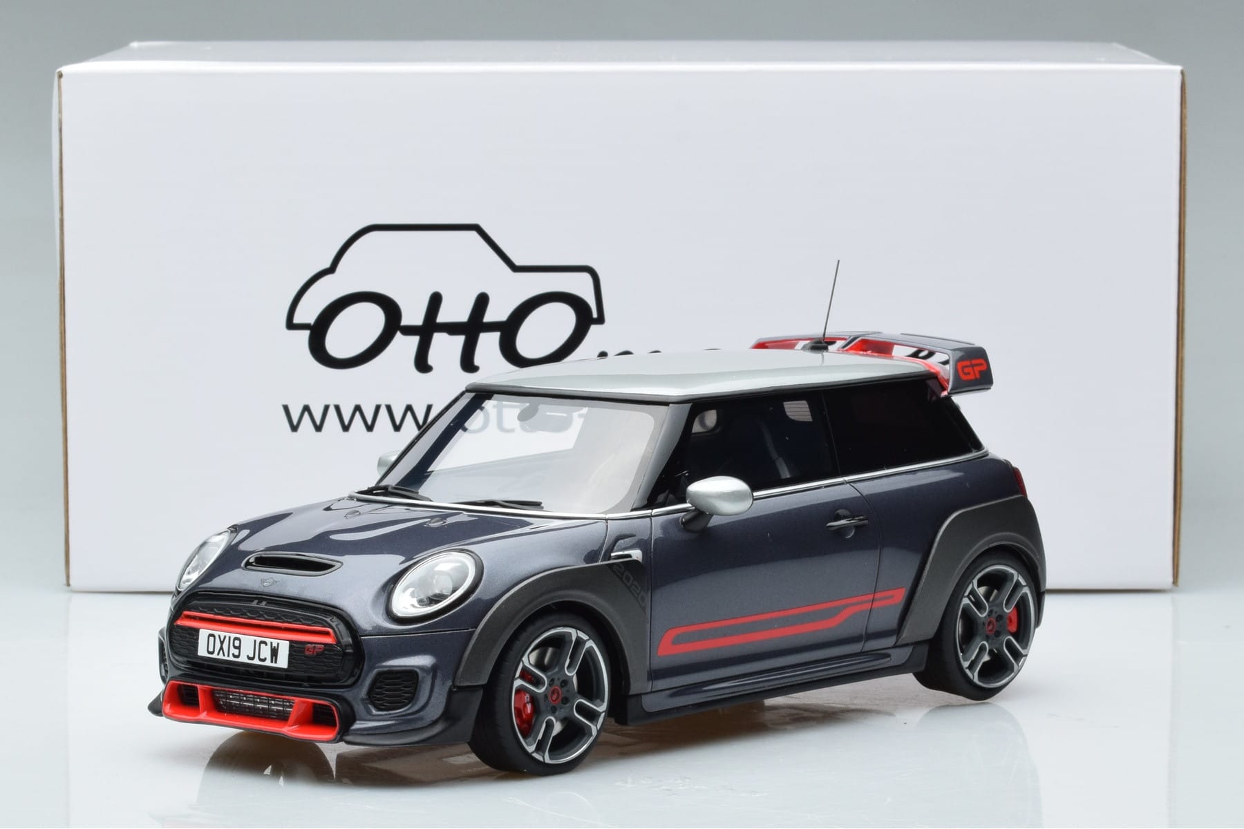 Mini John Cooper Works GP F56 Siv Otto 1:18 OT407 Smola – slika 6 od 6