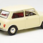 Morris Mini Minor Bel Kyosho 1:18 - image 3 of 8
