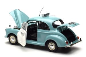 Morris Minor Policija Modra & Bela Minichamps 1:18 150137090 Kovina – slika 5 od 8