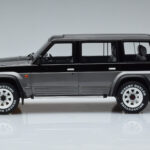 Nissan Patrol GR Y60 Siv Otto 1:18 - image 3 of 6