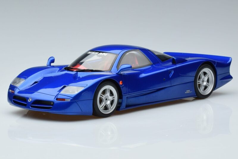 Nissan R390 GT1 Road Car GT Spirit 1:18 GT403 Smola