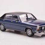 Opel Diplomat B Temno Modra Metalik MCG 1:18 - image 4 of 6