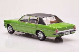Opel Diplomat B Zelena Metalik MCG 1:18 MCG18337 Kovina – slika 5 od 6