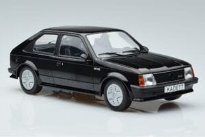 Opel Kadett D GTE Črn MCG 1:18 MCG18270 Kovina – slika 4 od 6