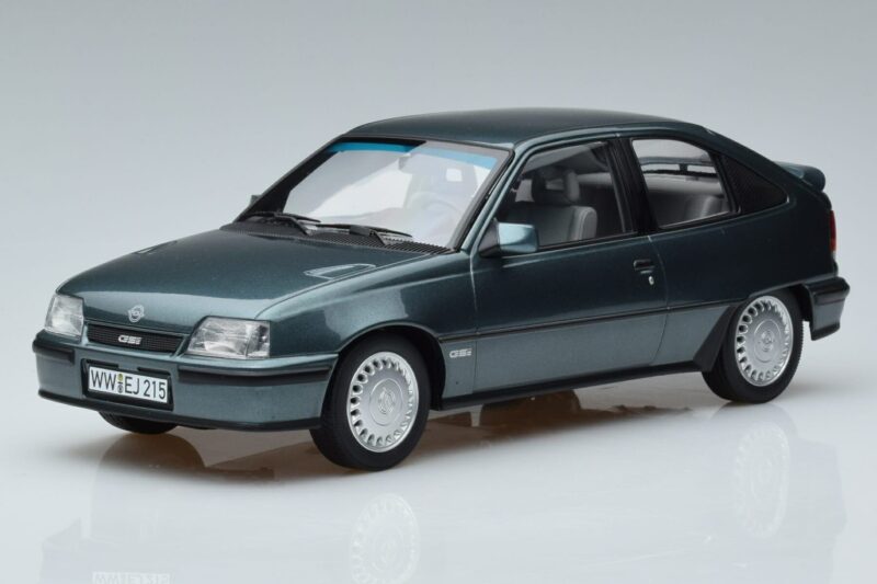 Opel Kadett E GSi Modra Metalik Norev 1:18 183614 Kovina