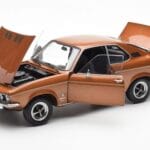 Opel Manta A Bronasta Metallic Norev 1:18 - image 2 of 8