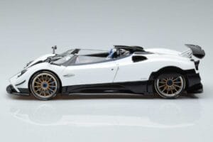 Pagani Zonda HP Barchetta Carbon Fiber Bela LCD 1:18 LCD18009-WH Kovina – slika 5 od 9