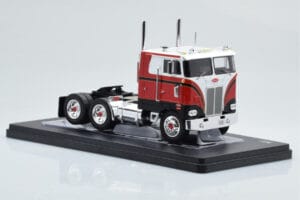 Peterbilt 352 Pacemaker Rdeč Bel IXO 1:43 TR097 Kovina – slika 3 od 4