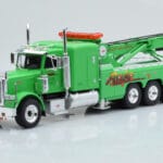Peterbilt 359 Wrecker Road Service Zelen IXO 1:43