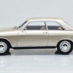 Peugeot 204 Coupe Bež Otto 1:18 - image 3 of 6