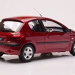 Peugeot 206 S16 Rdeč Otto 1:18 - image 2 of 6