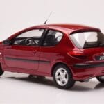 Peugeot 206 S16 Rdeč Otto 1:18 - image 5 of 6