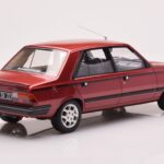 Peugeot 305 GTX Rdeč Plaisir Otto 1:18 - image 2 of 6