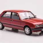 Peugeot 305 GTX Rdeč Plaisir Otto 1:18 - image 4 of 6