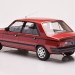 Peugeot 305 GTX Rdeč Plaisir Otto 1:18 - image 5 of 6