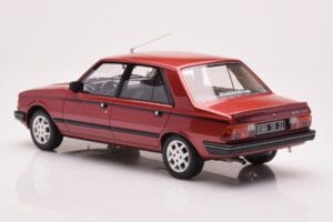 Peugeot 305 GTX Rdeč Plaisir Otto 1:18 OT1032 Smola – slika 5 od 6