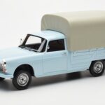 Peugeot 404 Pickup Bache Pastelno Modra Otto 1:18