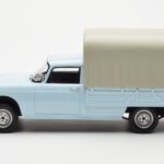 Peugeot 404 Pickup Bache Pastelno Modra Otto 1:18 - image 3 of 6