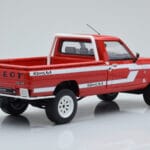 Peugeot 504 Dangel Pickup Rdeč Otto 1:18 - image 2 of 6
