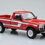 Peugeot 504 Dangel Pickup Rdeč Otto 1:18 - image 4 of 6