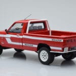 Peugeot 504 Dangel Pickup Rdeč Otto 1:18 - image 5 of 6