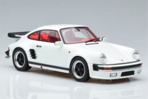 Porsche 911 930 Turbo S Grand Prix White GT Spirit 1:18 GT786 Smola – slika 4 od 6