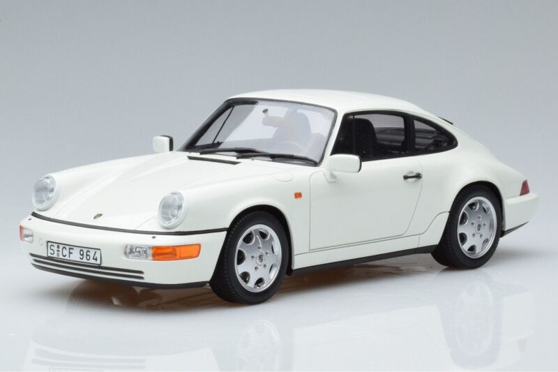 Porsche 911 964 Carrera 4 Bela GT Spirit 1:18 GT713 Smola