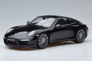 Porsche 911 991 Carrera 4 Black Edition GT Spirit 1:18 GT114 Smola