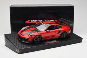 Porsche 911 GT2 RS 991 MR Manthey Racing Nordschleife Record Minichamps 1:18 MR-911-GT2RS-1803 Kovina – slika 6 od 6
