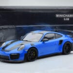 Porsche 911 GT2 RS 991.2 Weissach Package Moder Črna Magnezijeva Platišča Minichamps 1:18 - image 6 of 6