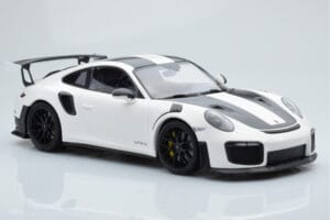 Porsche 911 GT2 RS 991.2 Weissach Package Bel Črna Magnezijeva Platišča Minichamps 1:18 153068309 Kovina – slika 4 od 6