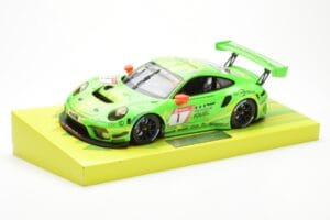 Porsche 911 991.2 GT3 R #1 Manthey Racing 24 Hours Nurburgring 2019 Minichamps 1:18 MG-M-911-19-1801 Kovina – slika 2 od 6