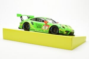 Porsche 911 991.2 GT3 R #1 Manthey Racing 24 Hours Nurburgring 2019 Minichamps 1:18 MG-M-911-19-1801 Kovina – slika 4 od 6