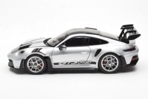 Porsche 911 992 GT3 Weissach Pack GT Srebrna Metallic Norev 1:18 187366 Kovina – slika 4 od 8