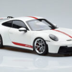 Porsche 911 992 GT3 Bel Norev 1:18 - image 5 of 7