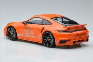 Porsche 911 992 Turbo S China 20th Anniversary Oranžna Minichamps 1:18 155069171 Kovina – slika 5 od 6