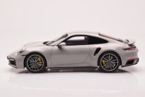 Porsche 911 992 Turbo S Crayon Siv GT Spirit 1:18 GT431 Smola – slika 3 od 6