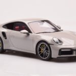 Porsche 911 992 Turbo S Crayon Siv GT Spirit 1:18 - image 4 of 6